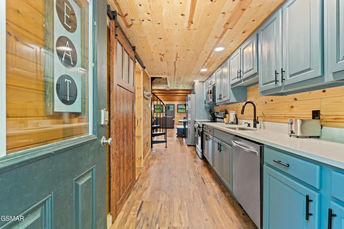 Photo of 1146 Pine Mountain Road
