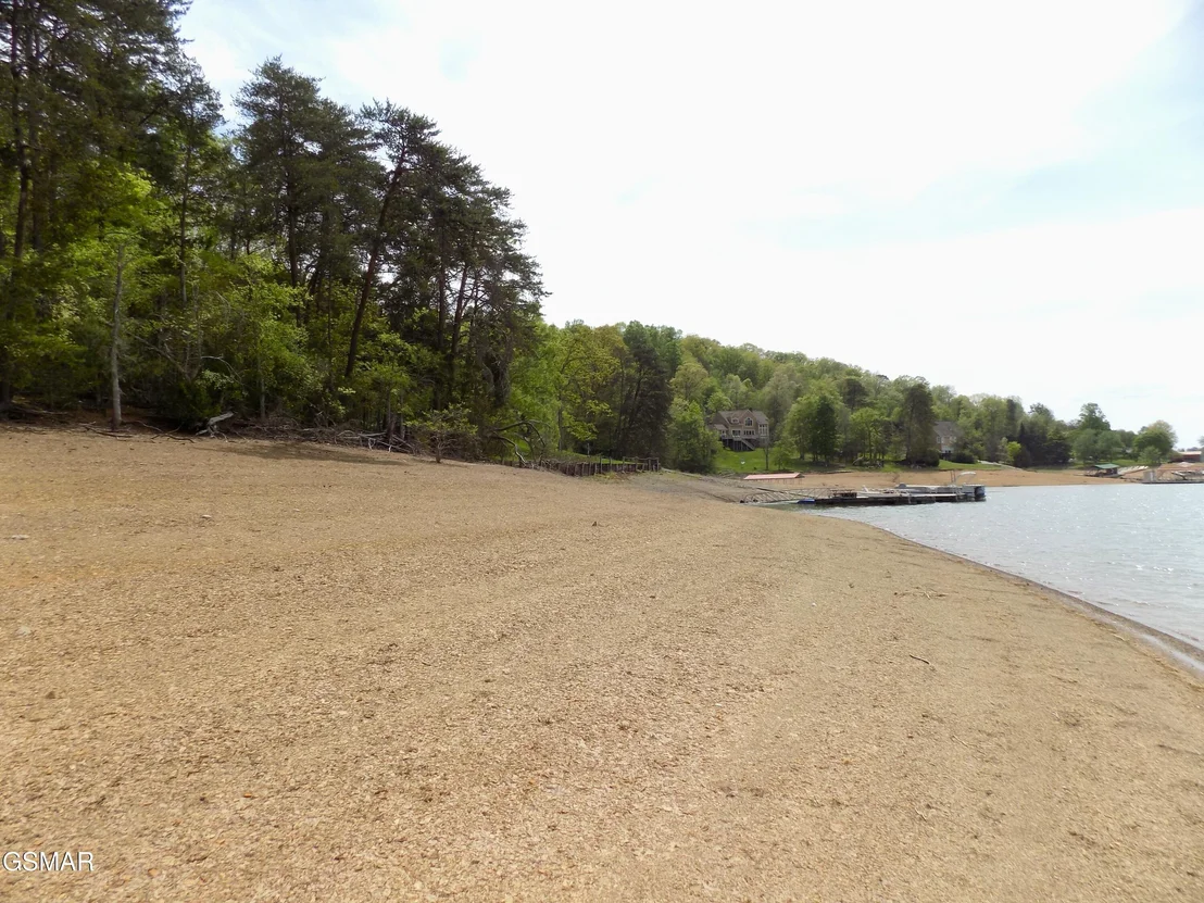 Photo of 3753 Lake Point Drive