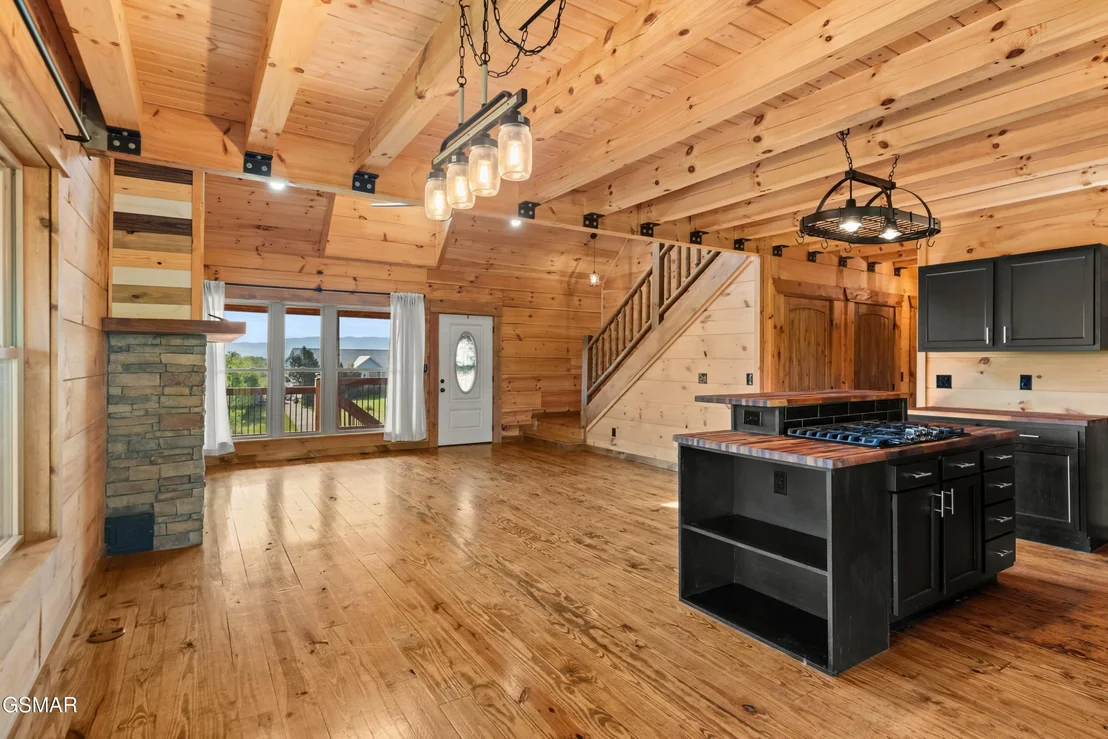 Photo of 102 Golf View Boulevard