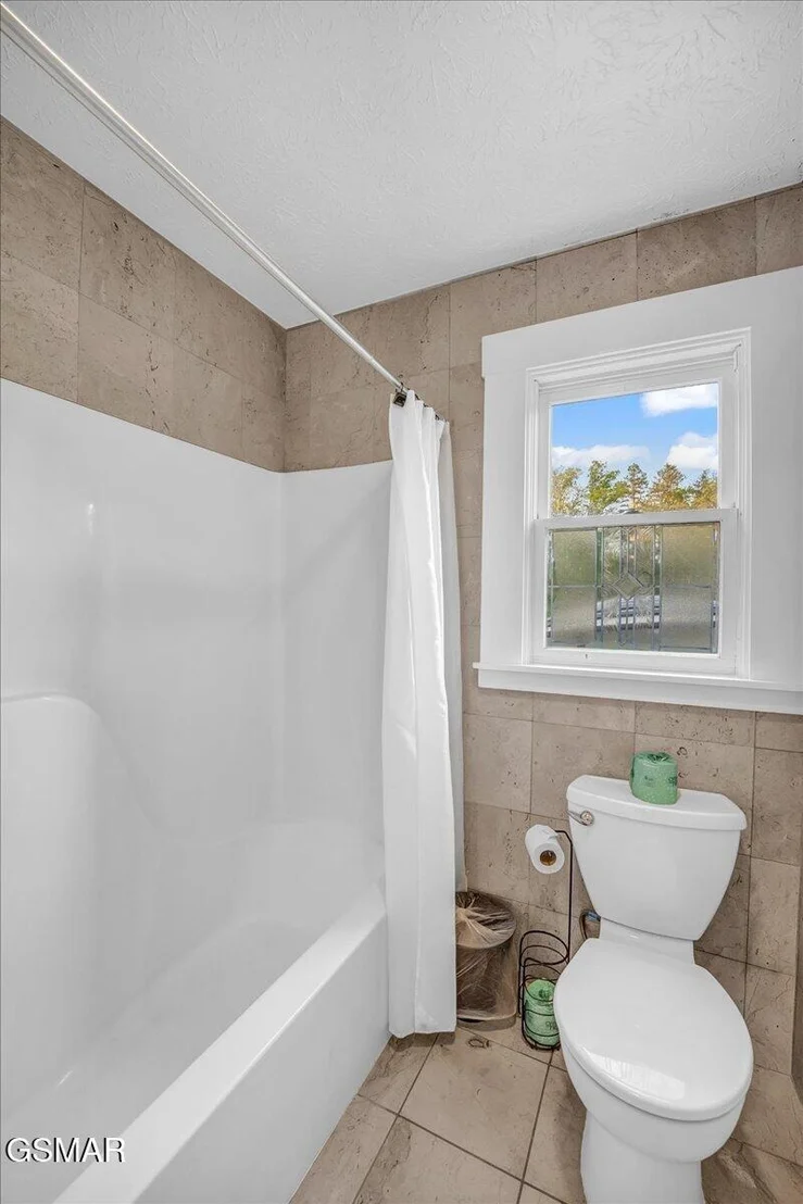 Photo of 1463 Red Cedar Lane