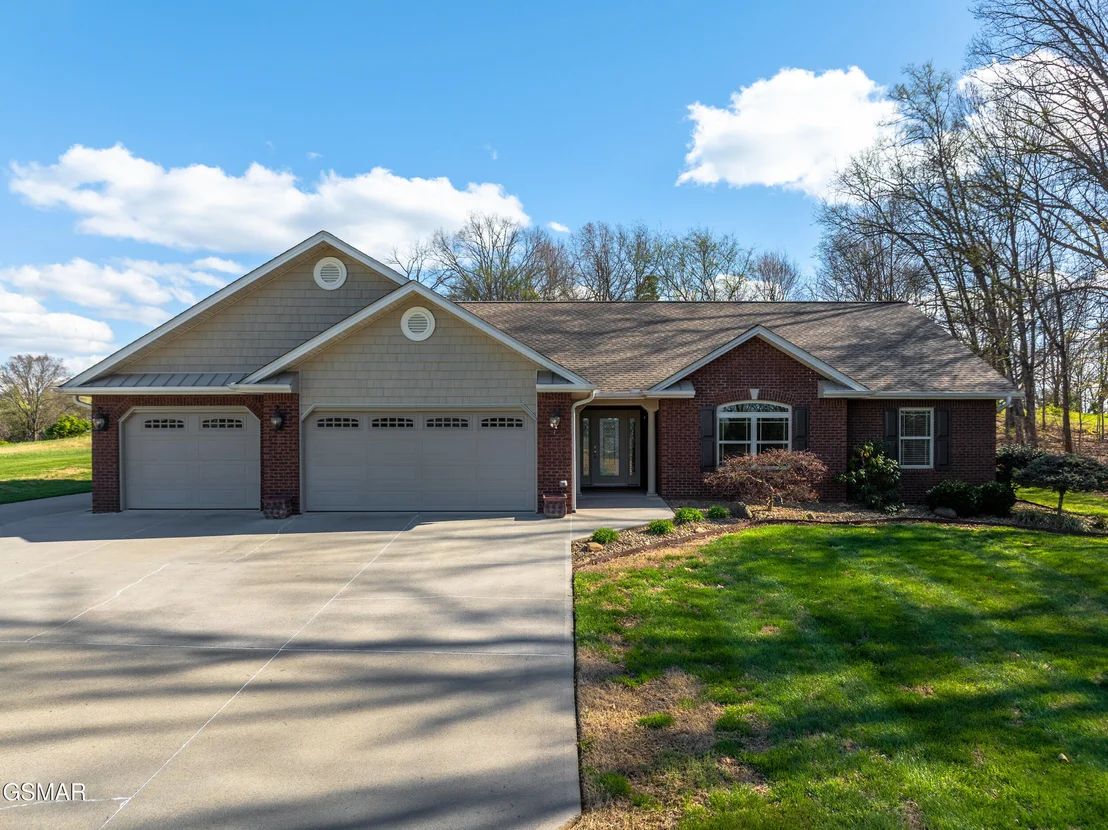 Photo of 225 Piney Road