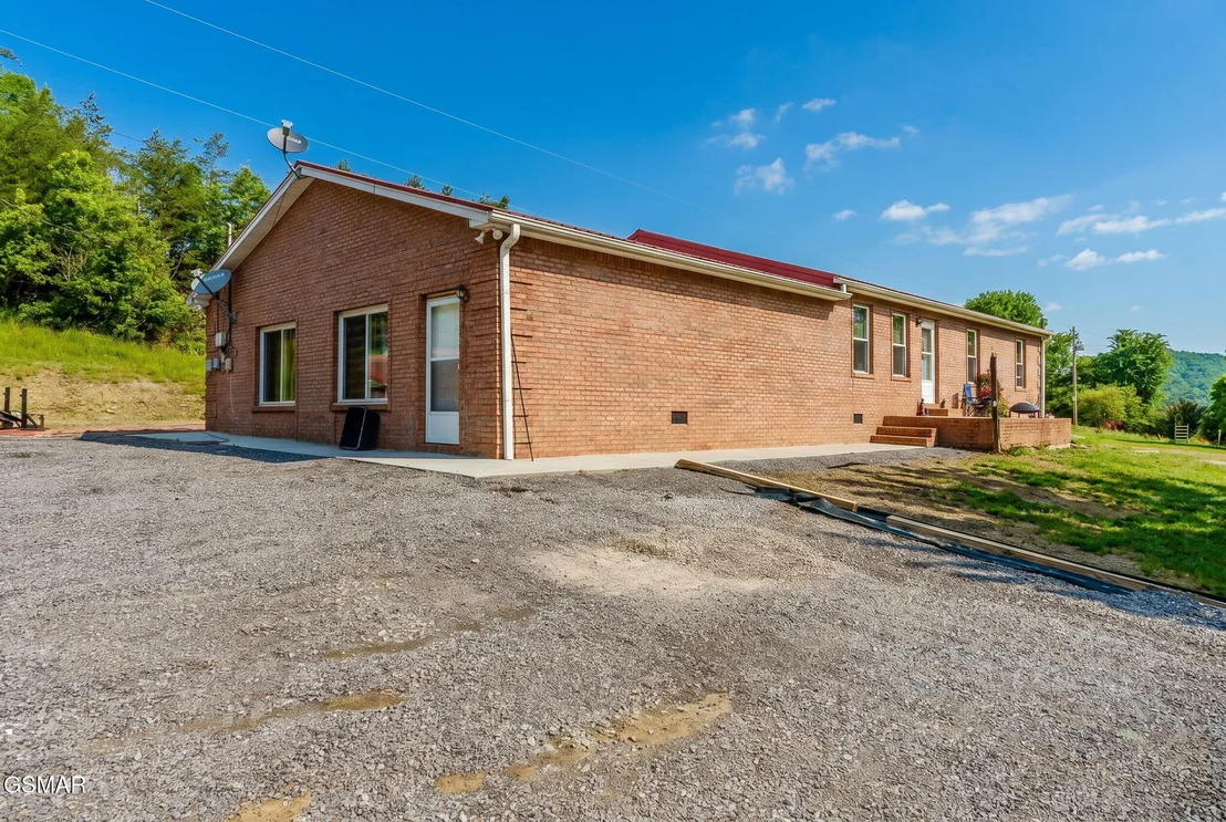 Photo of 298 Brock Road