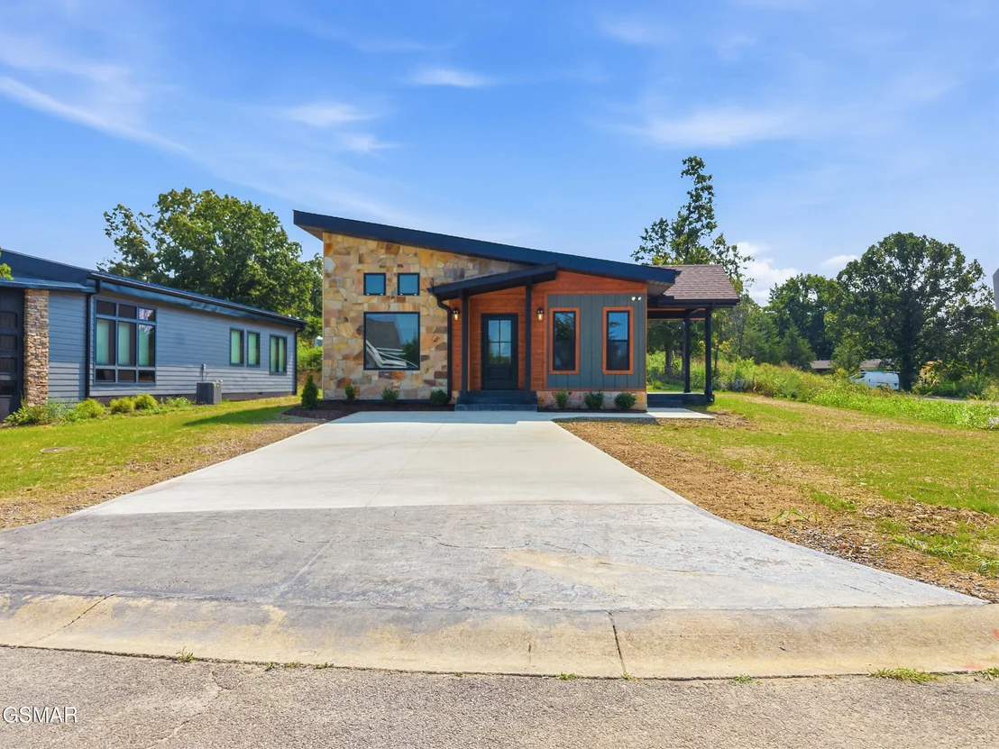 Photo of 203 Granite Drive