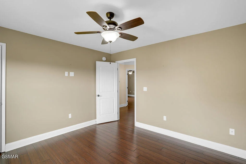 Photo of 1202 Foxwood Drive