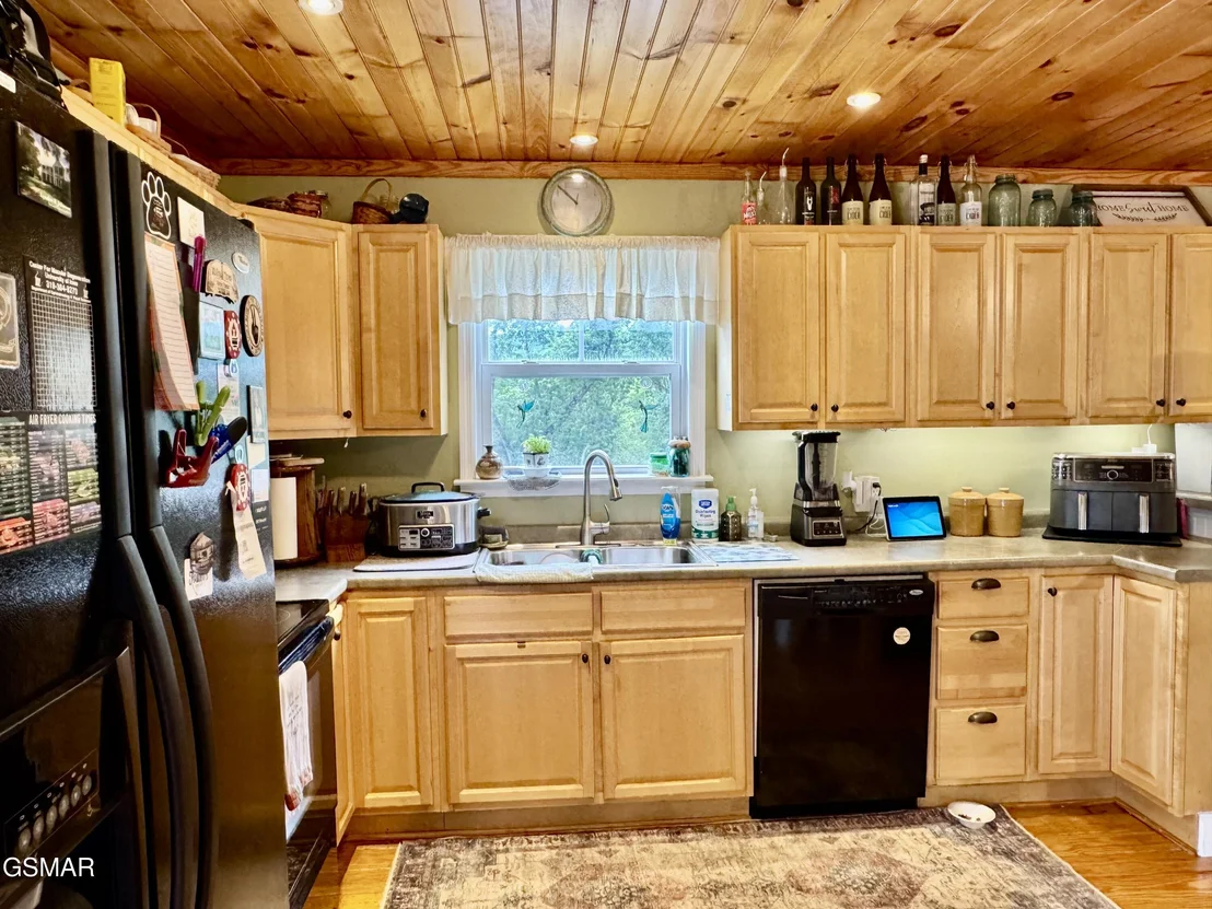 Photo of 401 Mountain Thrush Drive
