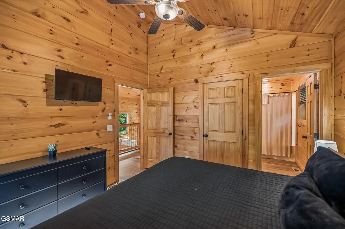 Photo of 1615 Bear Valley Road