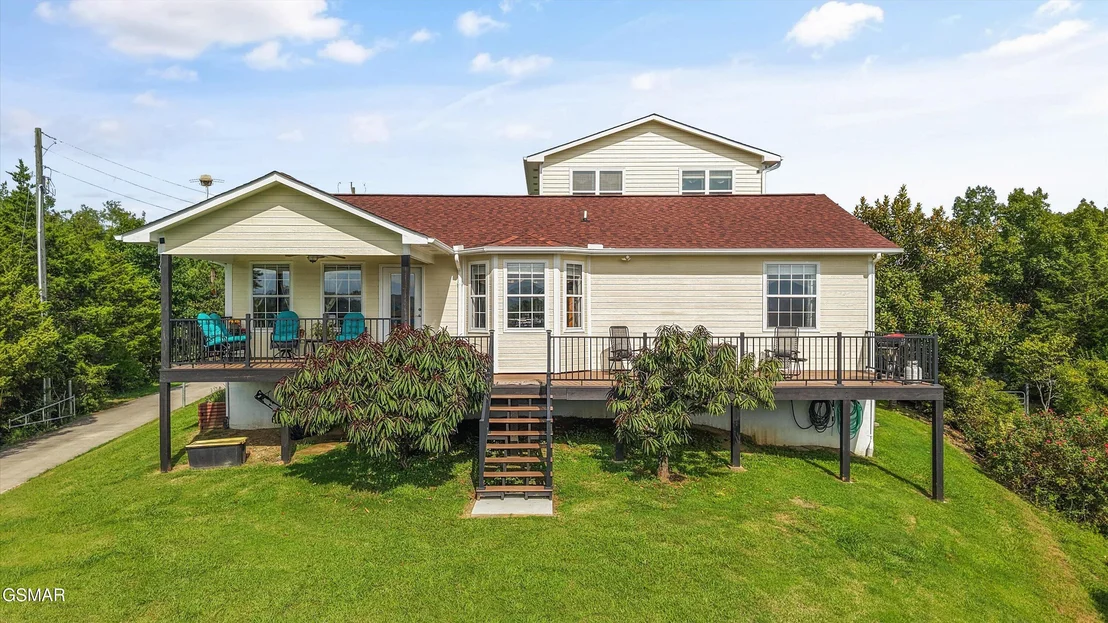 Photo of 2064 Kerr Road