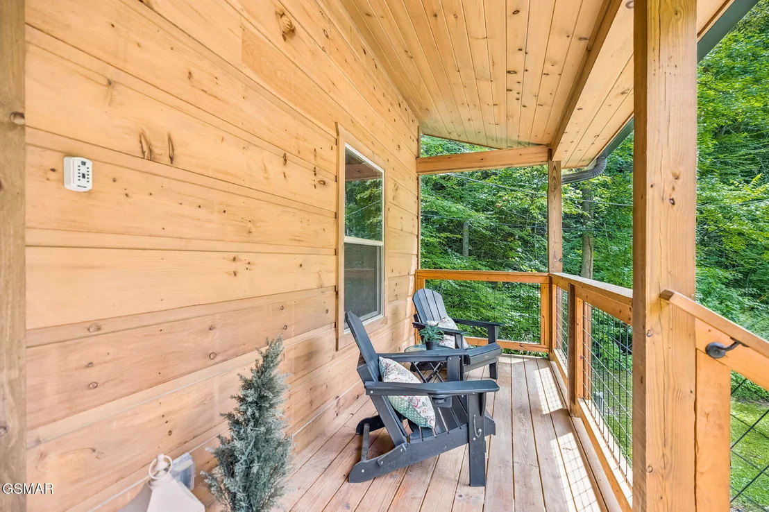 Photo of 1615 Bear Valley Road