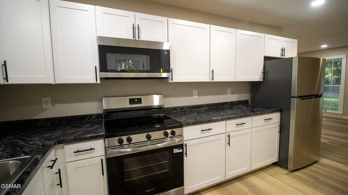 Photo of 1072 Sunset Circle