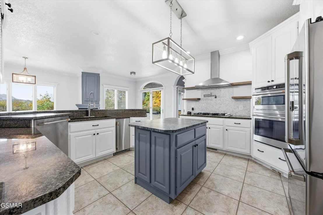 Photo of 339 Riverdale Drive