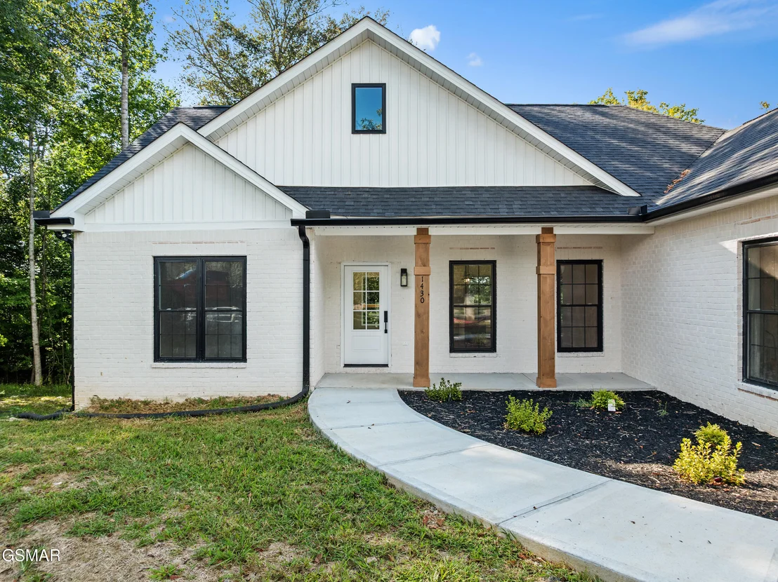 Photo of 1430 Beechtop Lane