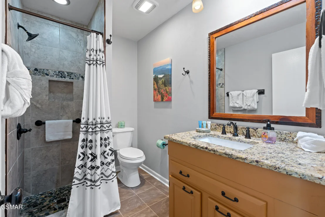 Photo of 913 Echo Place