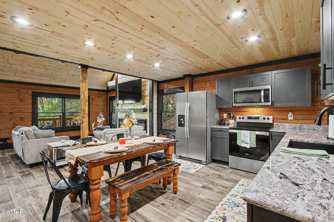 Photo of 3547 Sugar Maple Loop Road