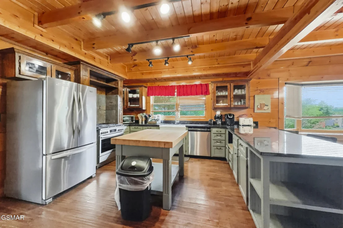 Photo of 2906 Quiet Oak Way