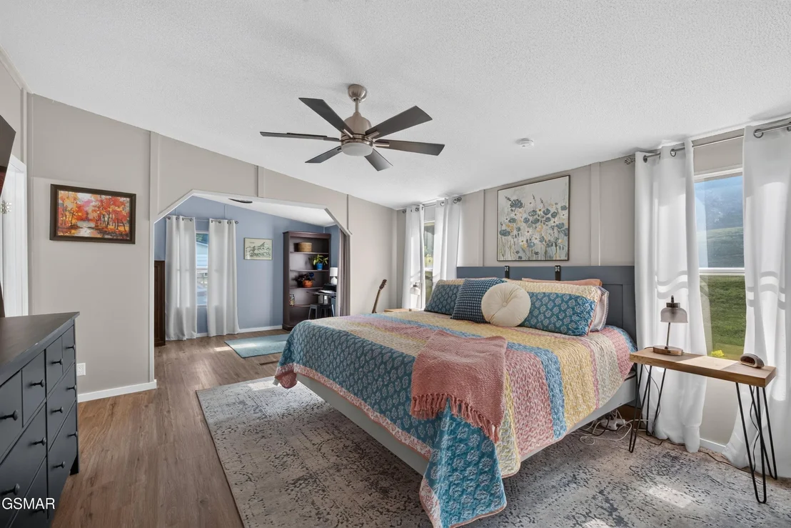 Photo of 267 Pine Ridge
