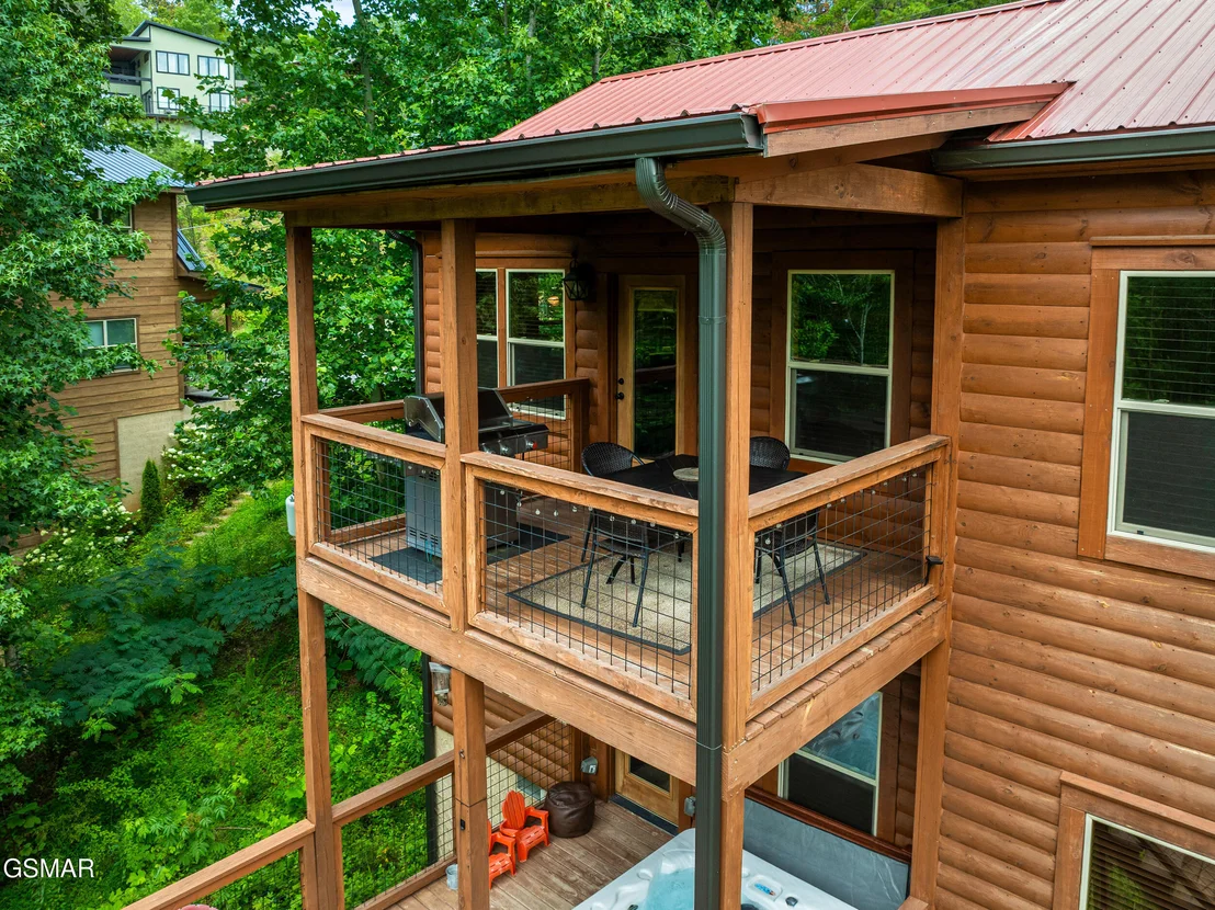 Photo of 1533 Bear Valley Road