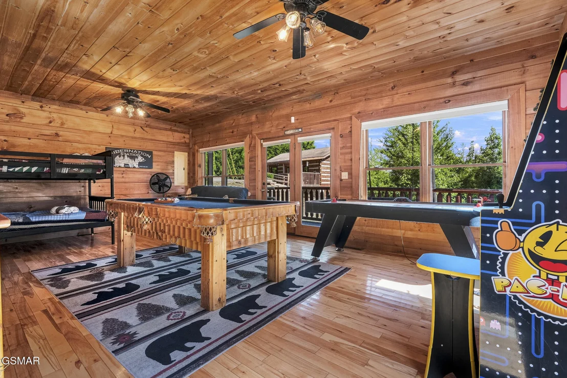 Photo of 1713 Bear View Road