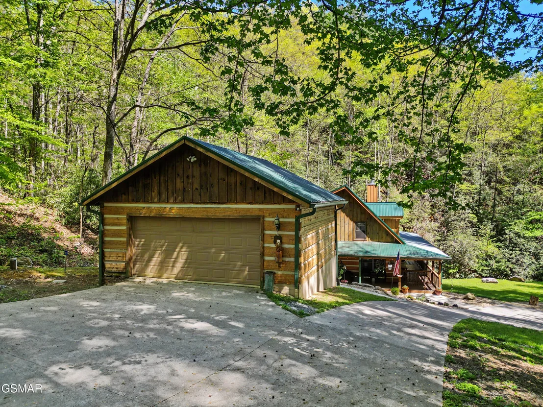 Photo of 1053 Big Buck Trail