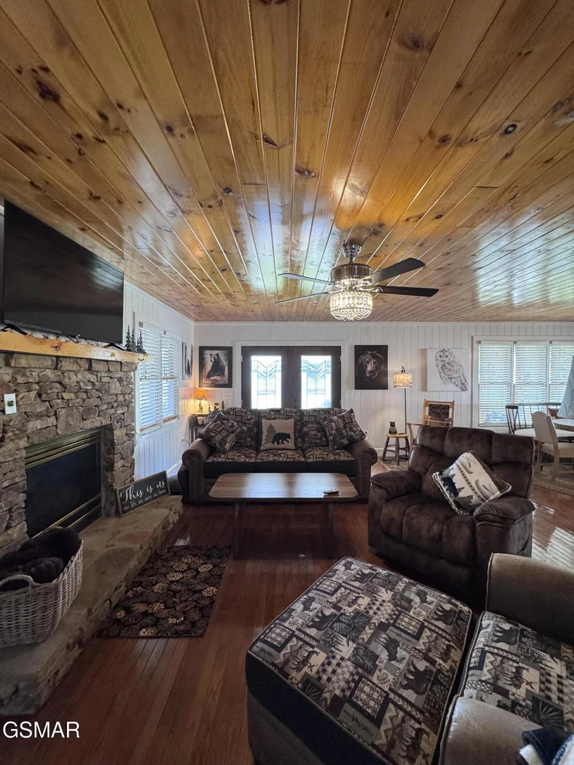 Photo of 424 Country Path Way