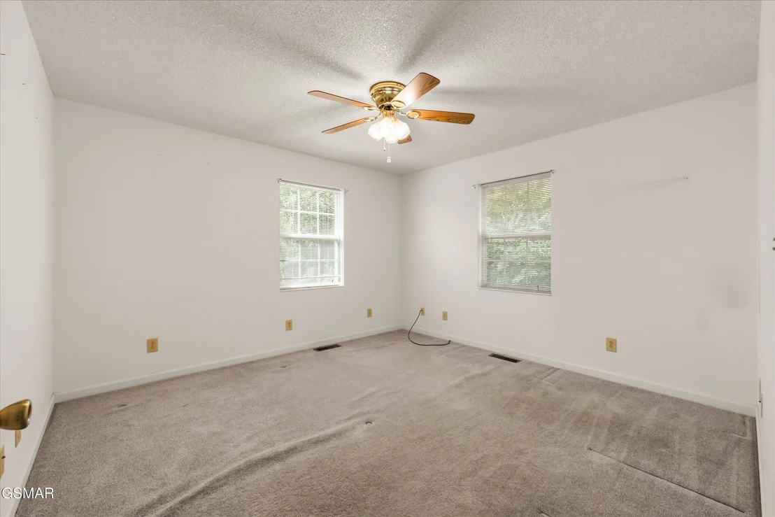 Photo of 632 Mountain View Drive