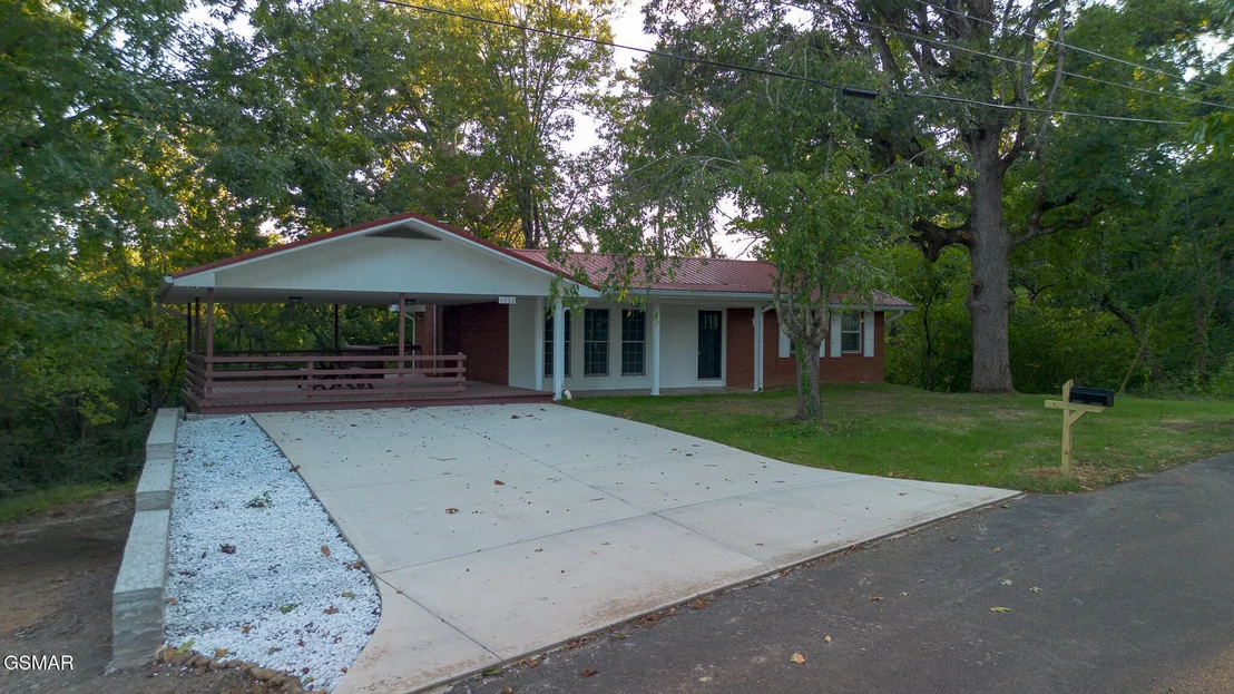 Photo of 1072 Sunset Circle