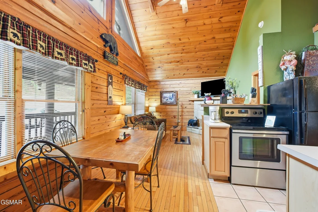 Photo of 336 Big Bear Way