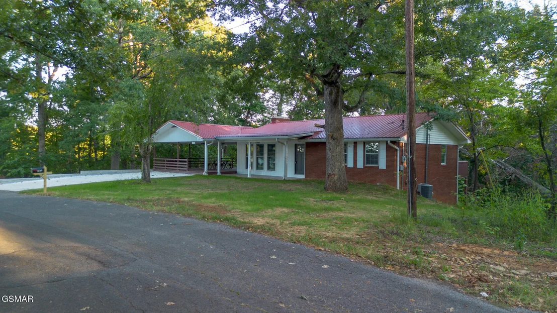 Photo of 1072 Sunset Circle