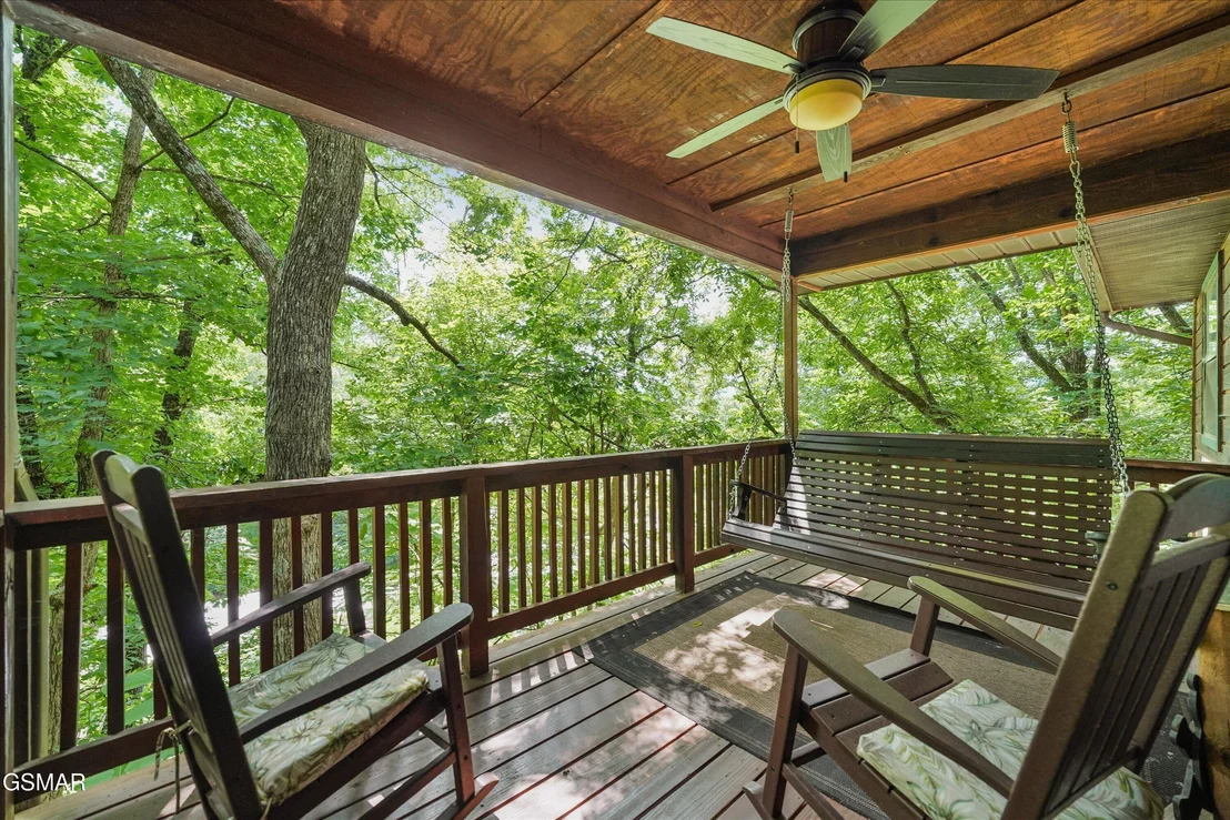 Photo of 615 Iron Mountain Road