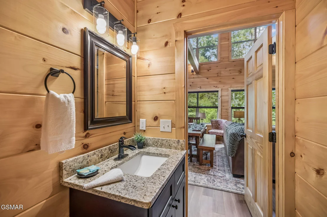 Photo of 1615 Bear Valley Road