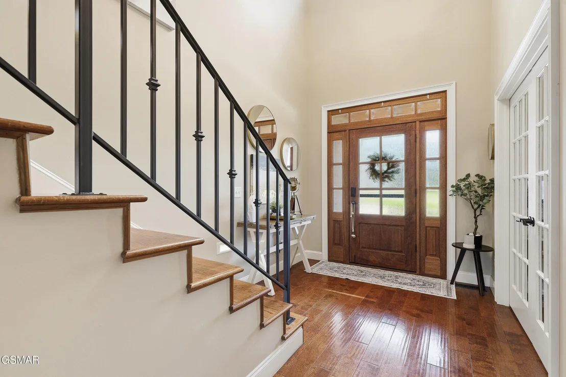 Photo of 705 Waters Edge