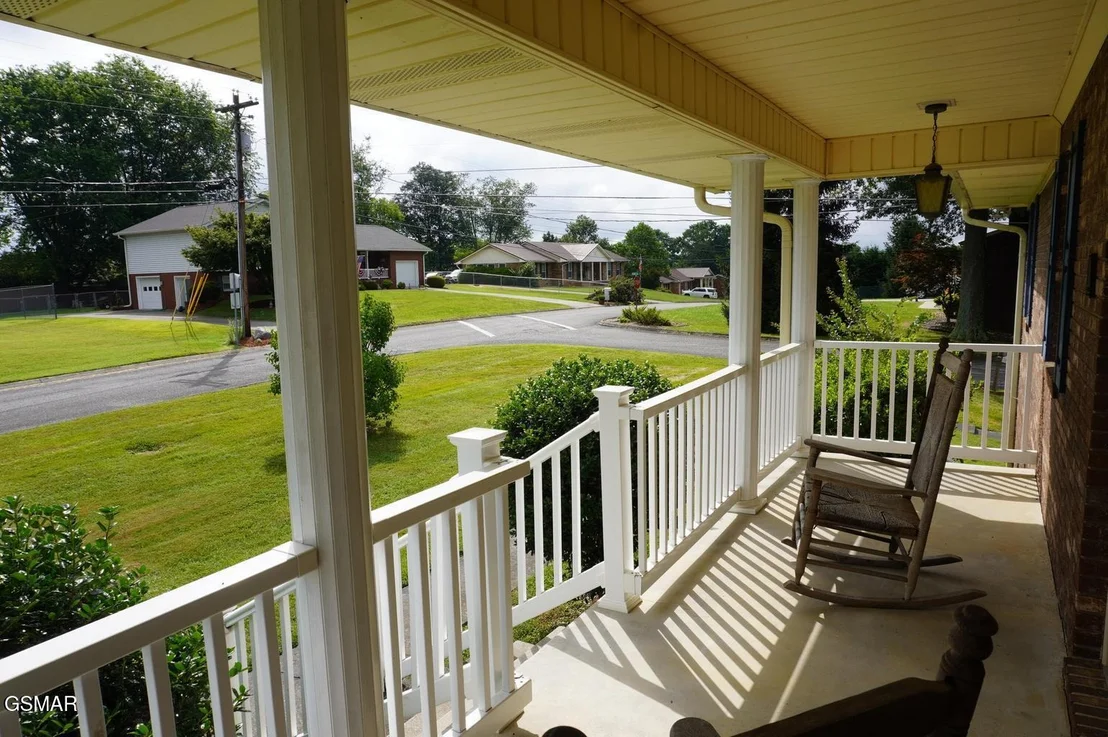 Photo of 633 Shaver Drive