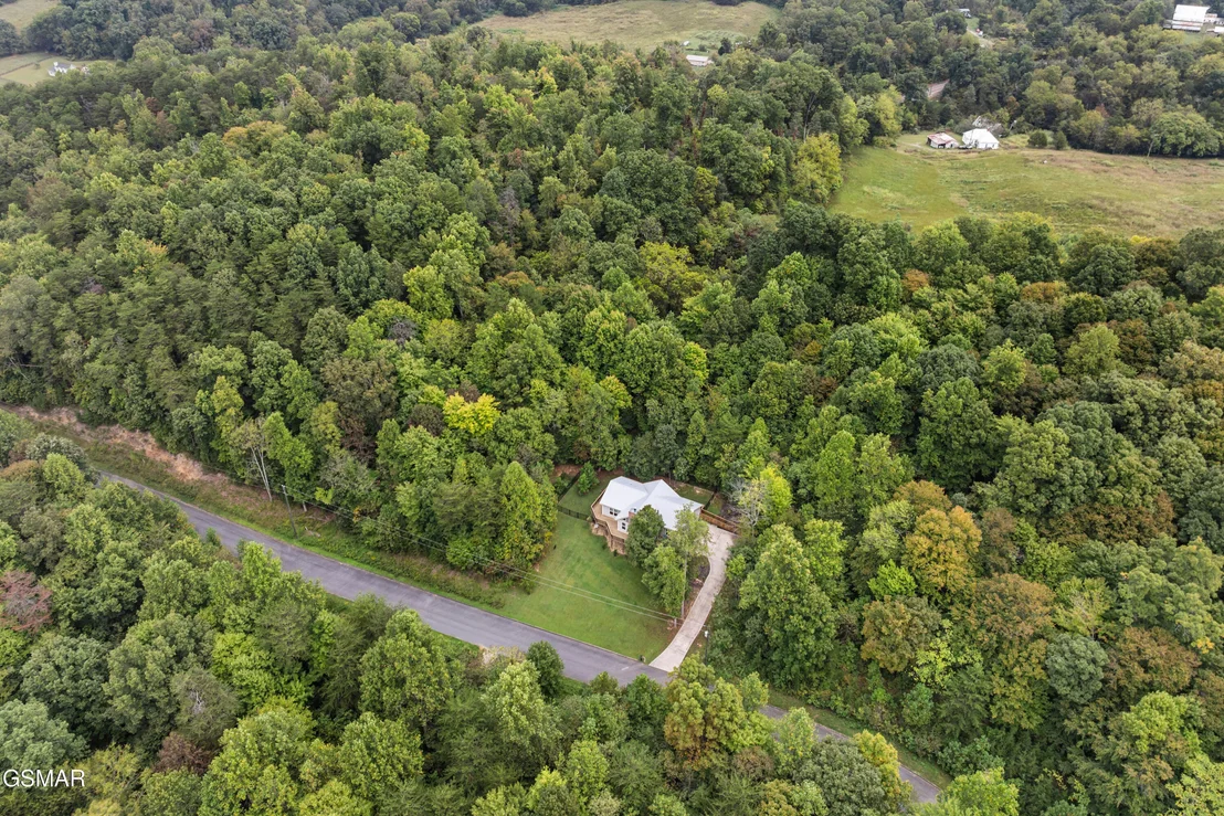 Photo of 3851 Mistletoe Loop