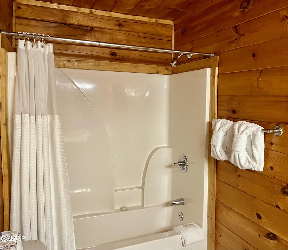 Photo of 1653 Little Cabin Loop