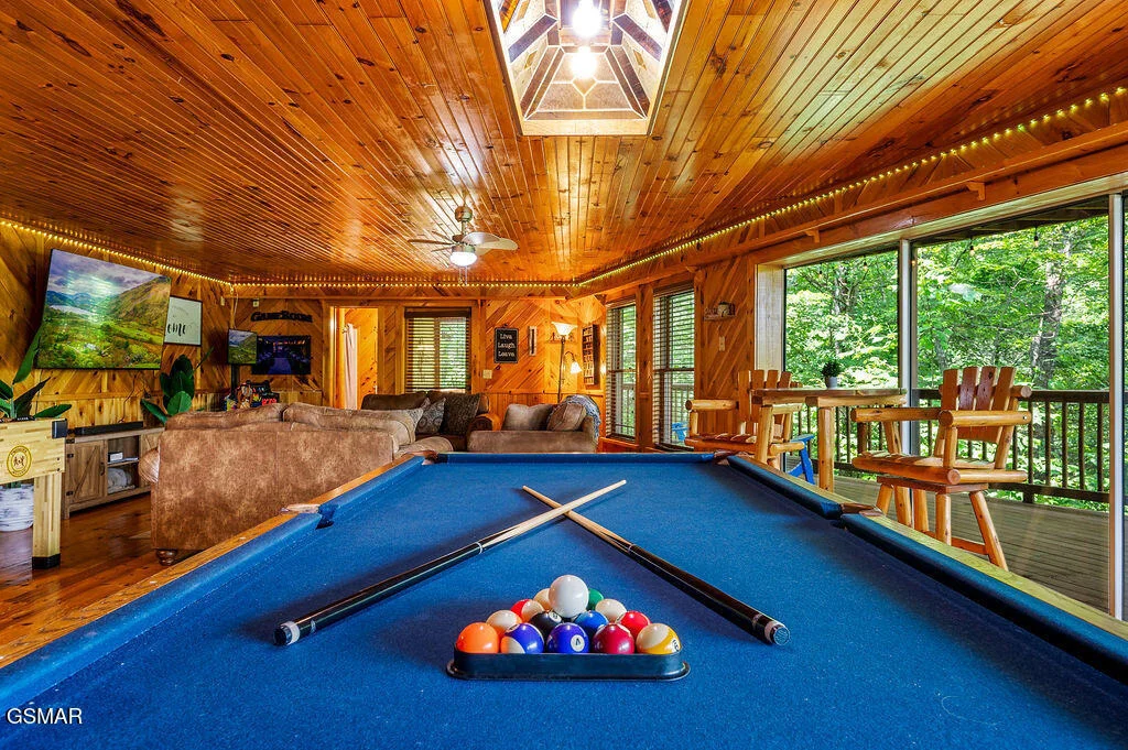 Photo of 2420 Sunset Road