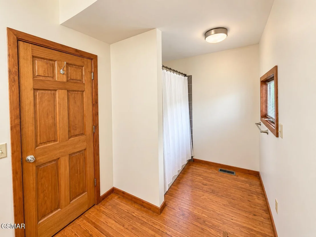 Photo of 1839 Jayell Road
