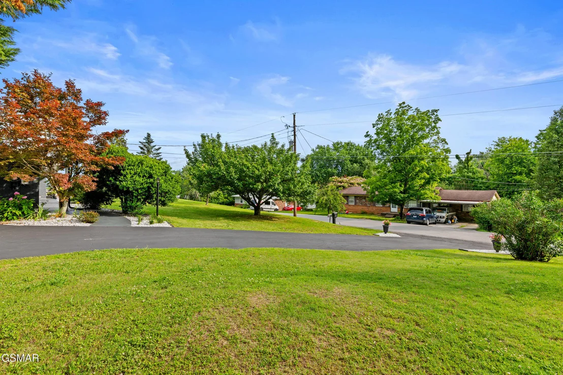 Photo of 1103 Mayors Drive