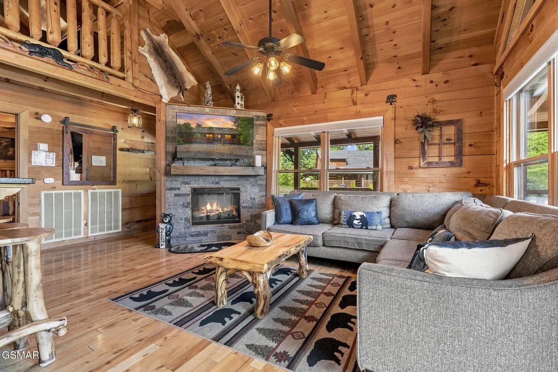 Photo of 1713 Bear View Road