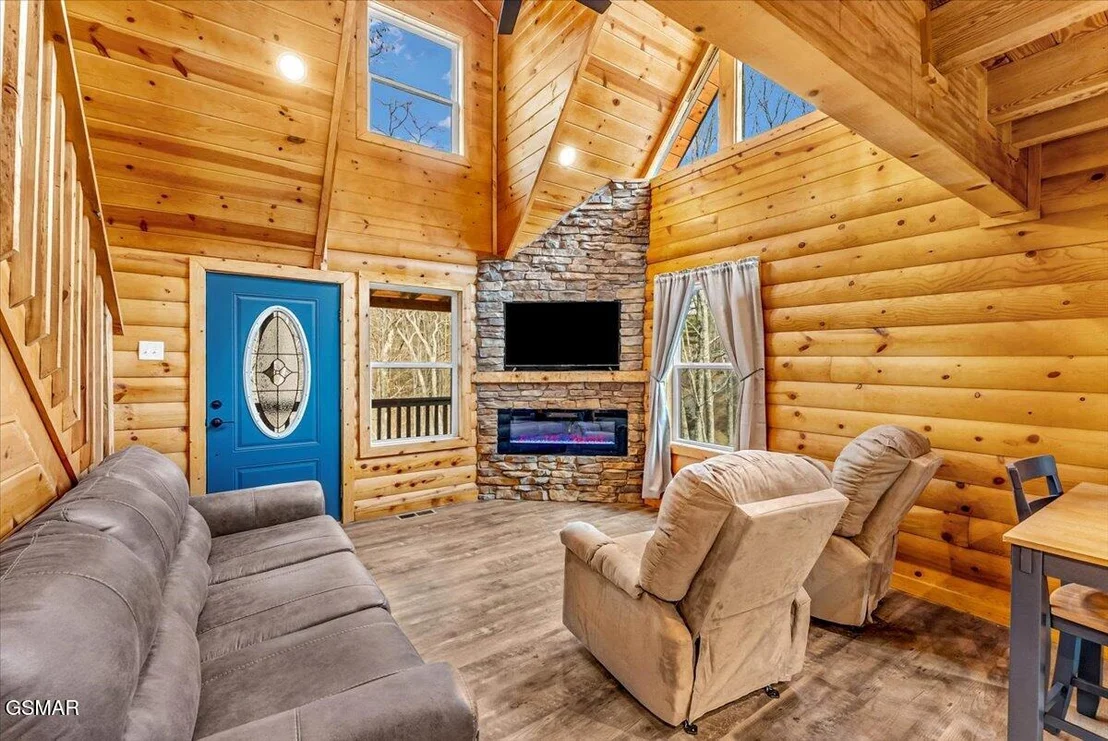 Photo of 2321 Willow Lane