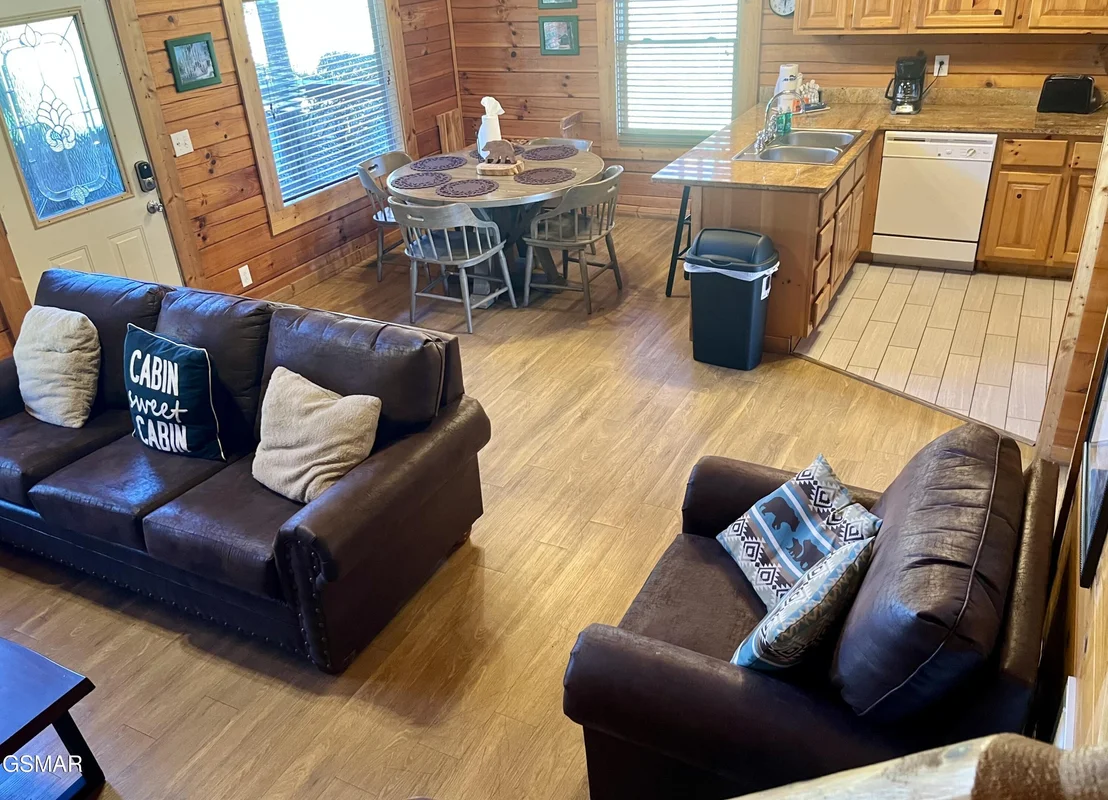Photo of 1653 Little Cabin Loop