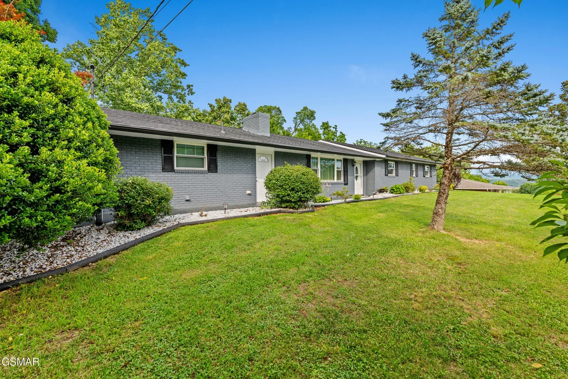 Photo of 1103 Mayors Drive