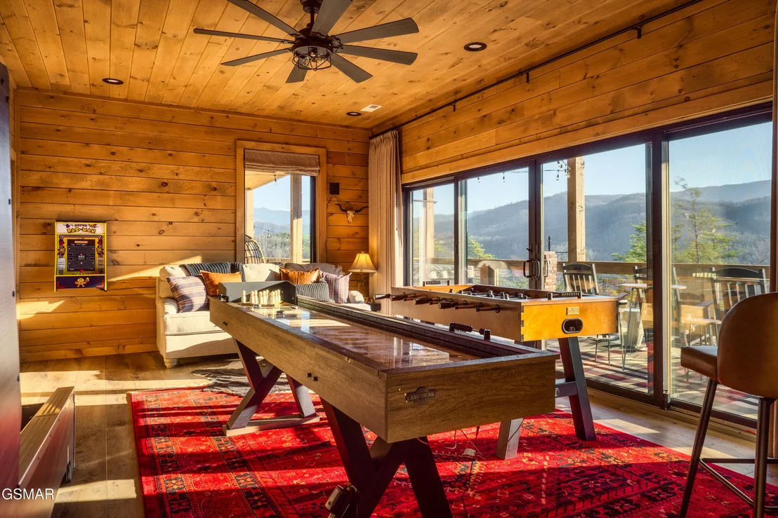 Photo of 2665 Cloud View Drive