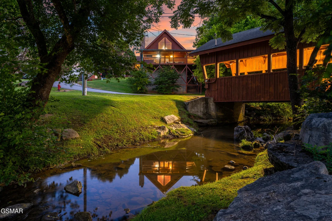 Photo of 1810 Trout Way