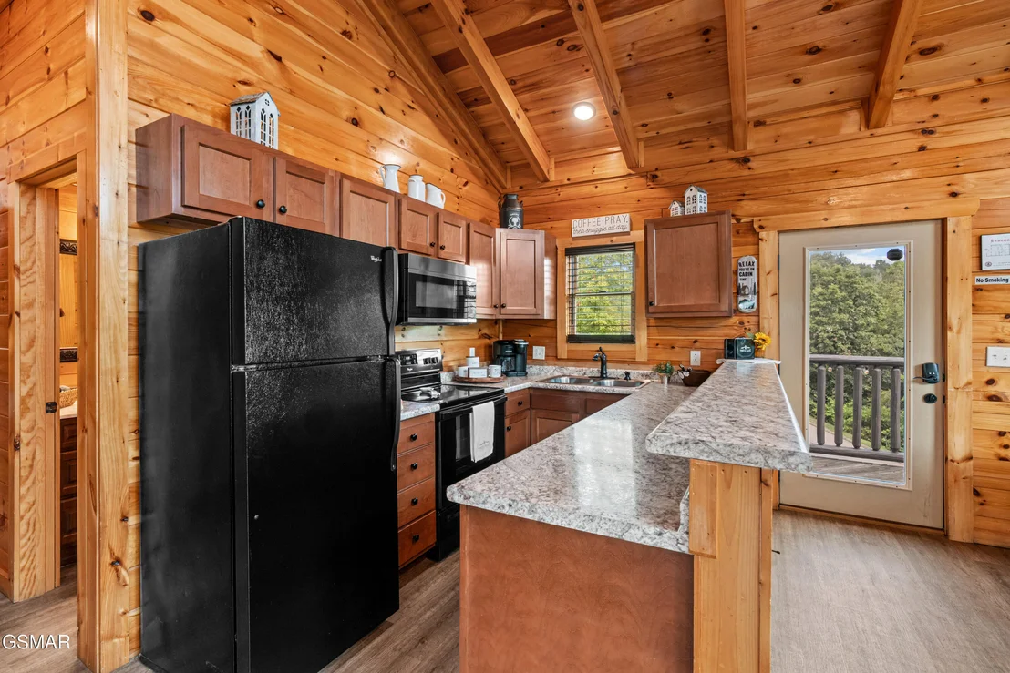 Photo of 705 Rondayview Lane