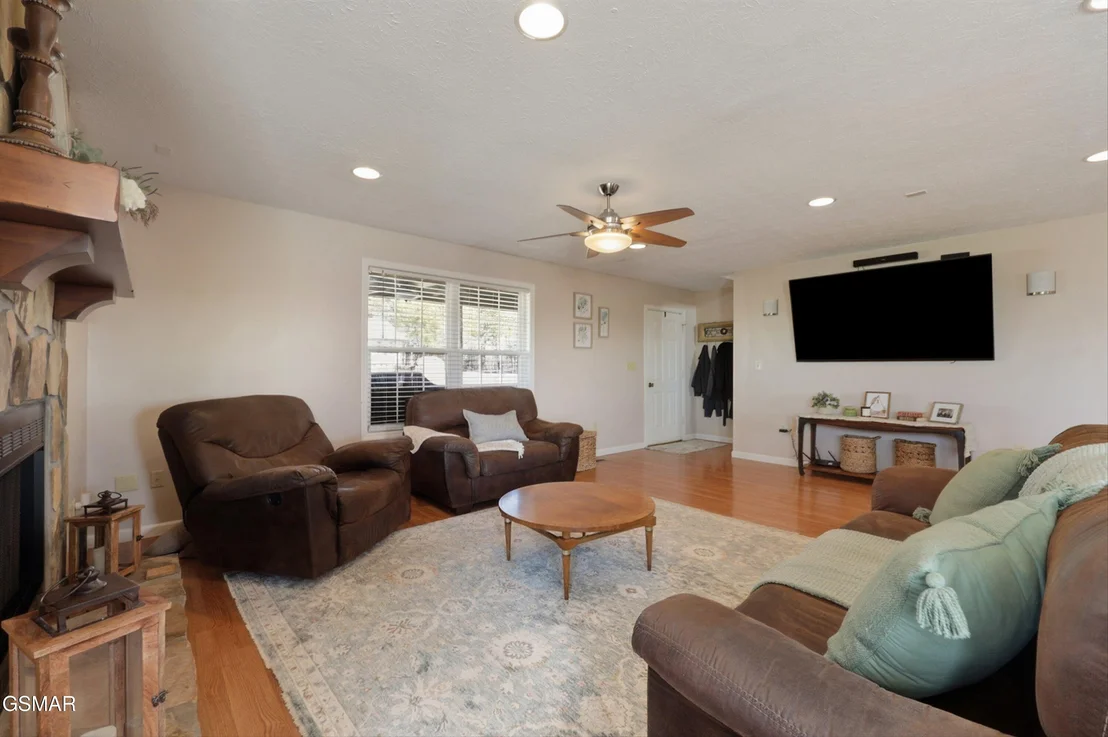 Photo of 401 Klondike Circle