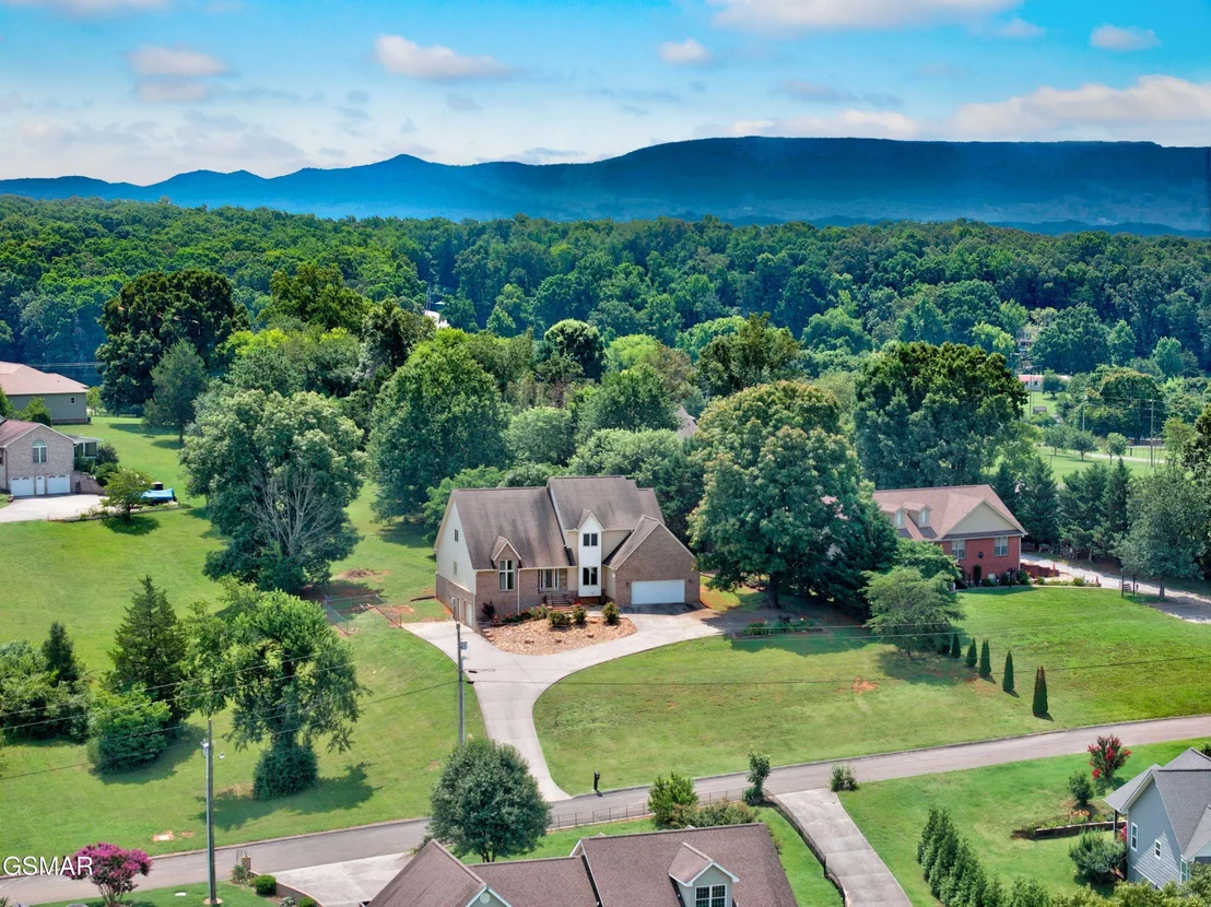 Photo of 219 Sullivan Pointe
