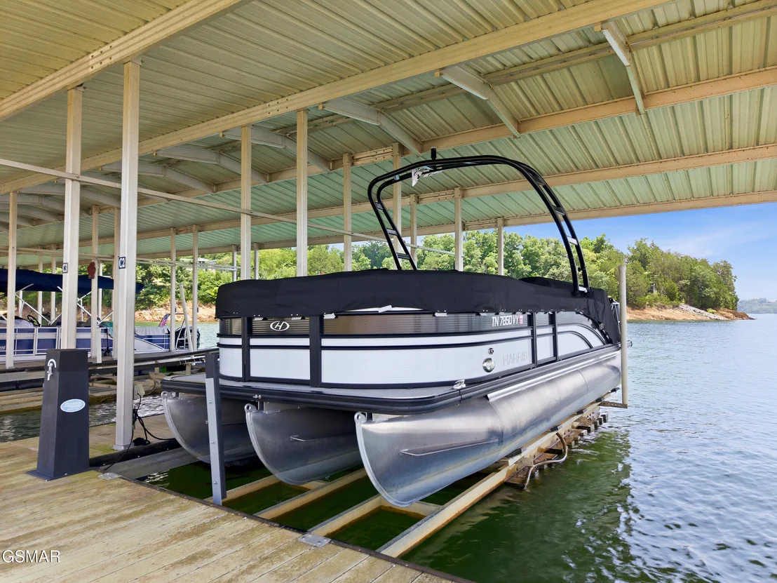Photo of 705 Waters Edge