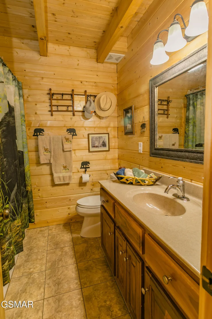 Photo of 3385 Clear Valley Drive