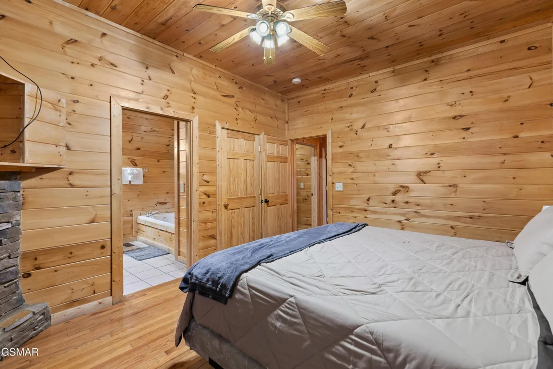Photo of 950 Black Bear Cub Way
