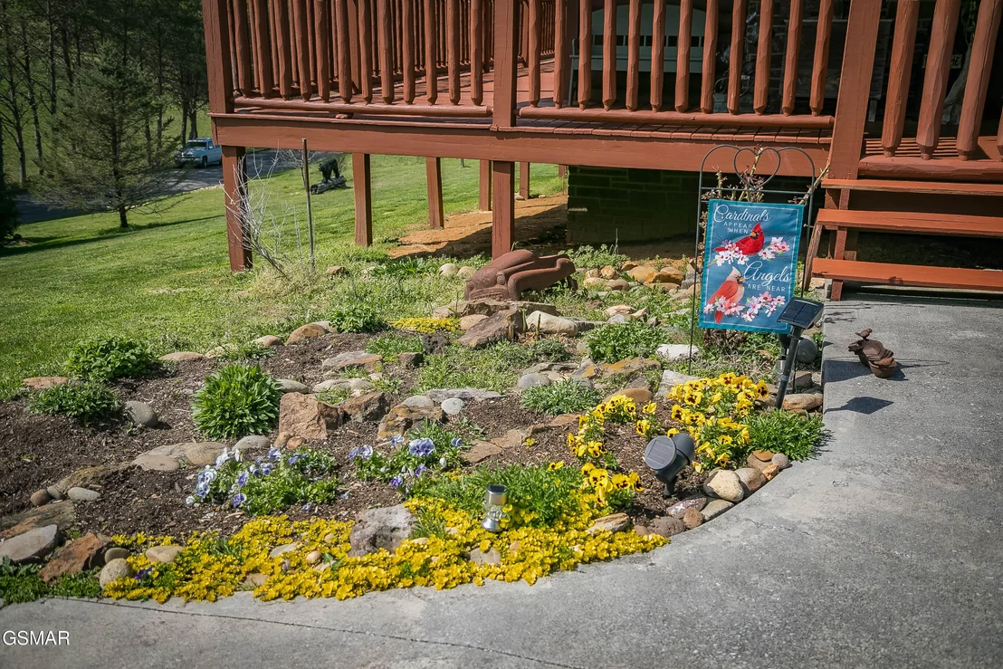Photo of 3385 Clear Valley Drive