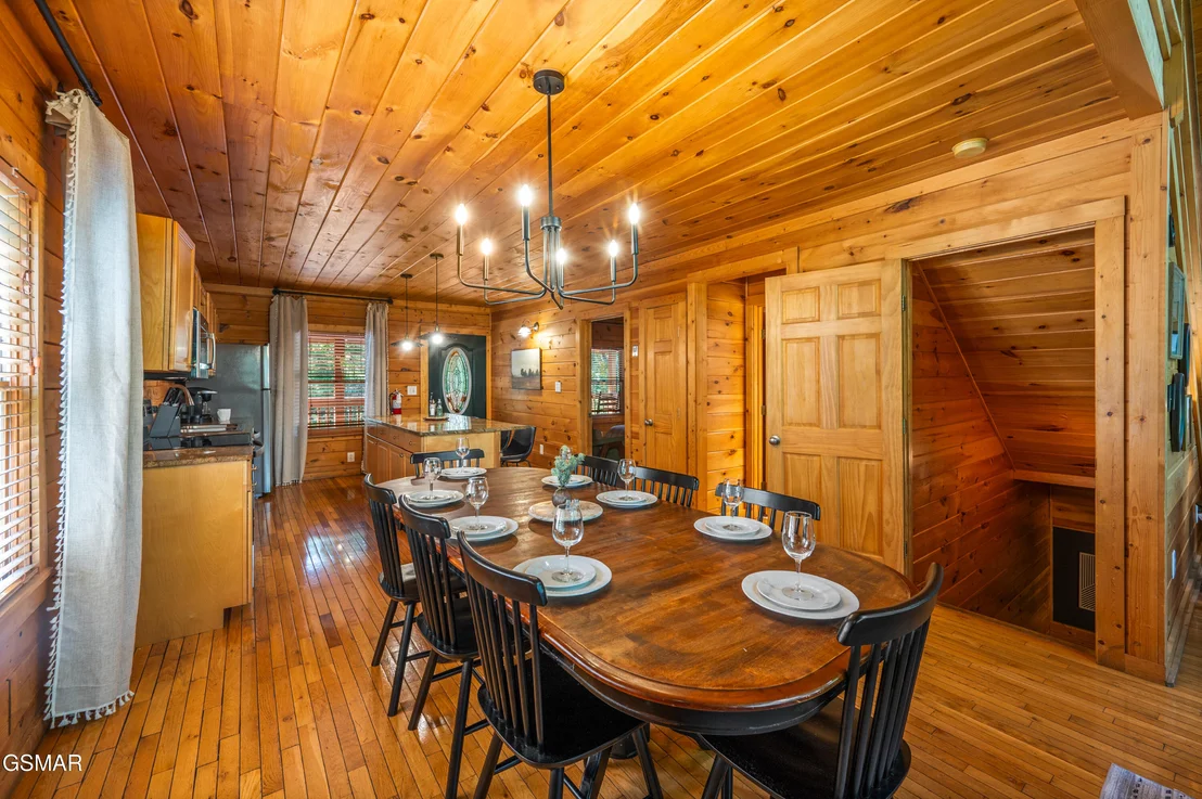 Photo of 737 Chickasaw Gap Way